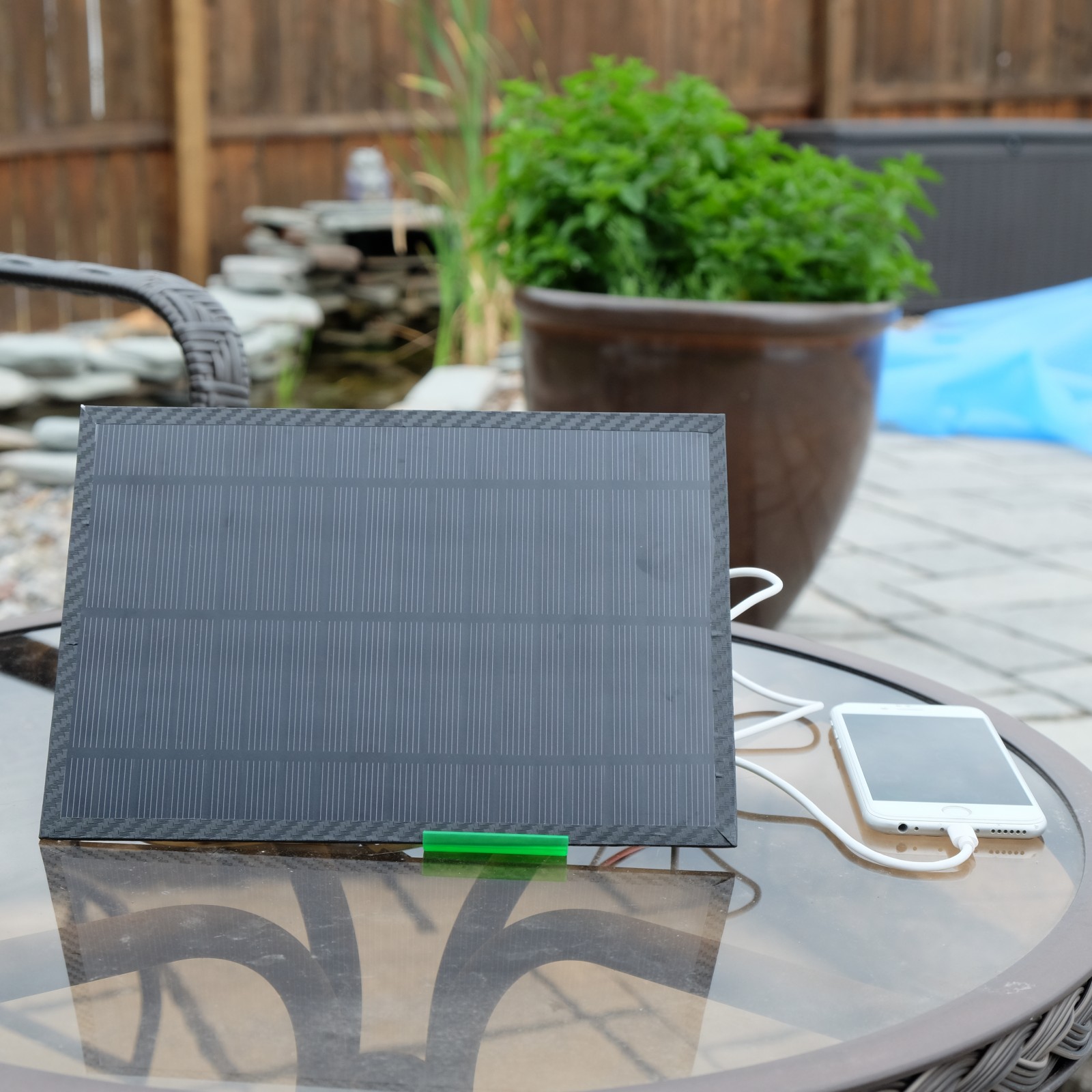 Solar Powered USB Charger for Cell Phones