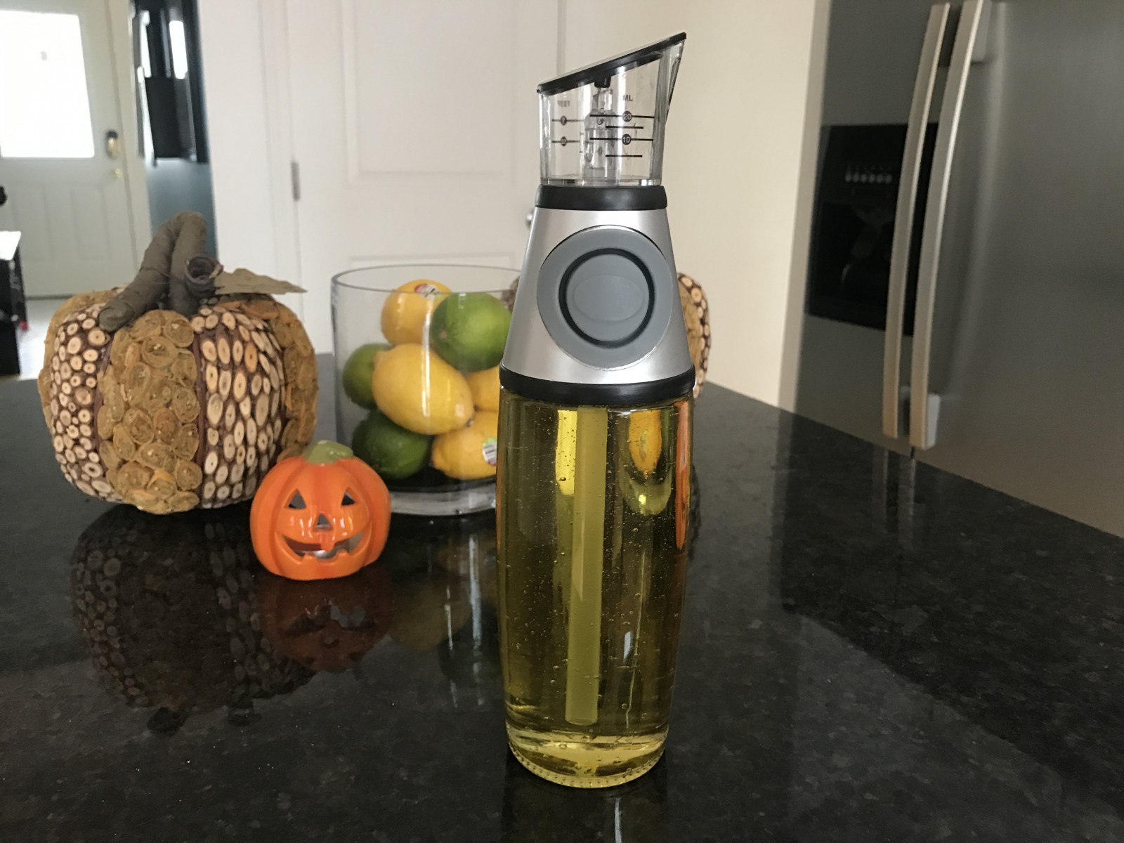 Stylish Drip Free Measured Oil / Vinegar Dispenser